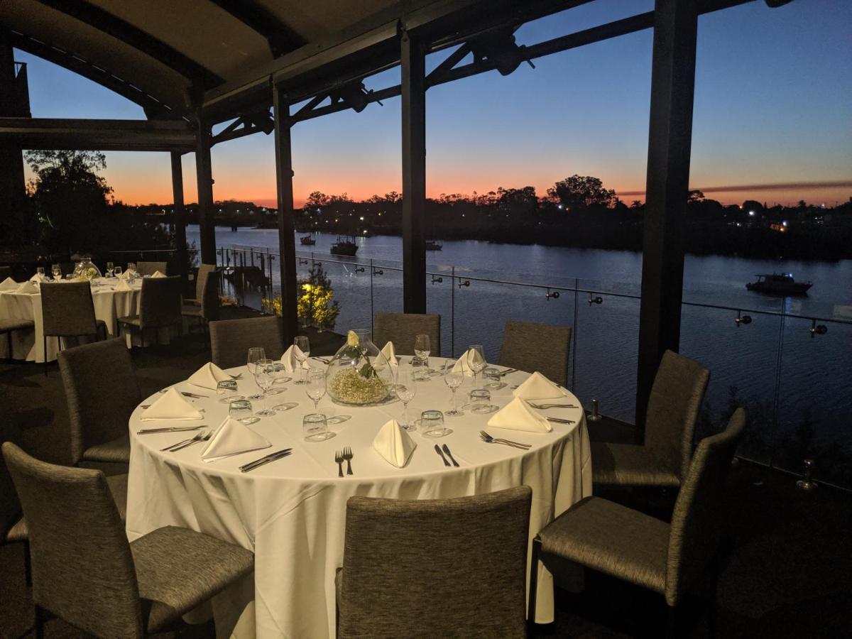Burnett Riverside Hotel 班达伯格 外观 照片