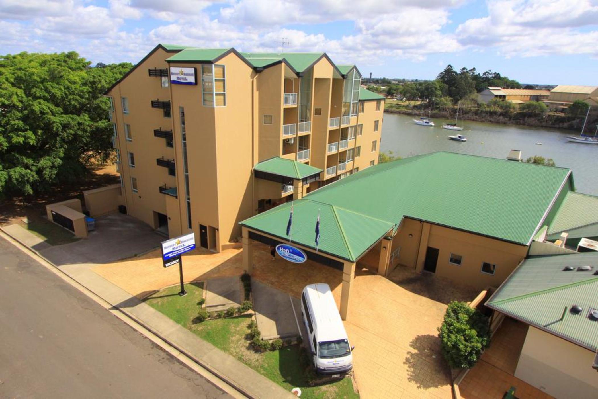 Burnett Riverside Hotel 班达伯格 外观 照片