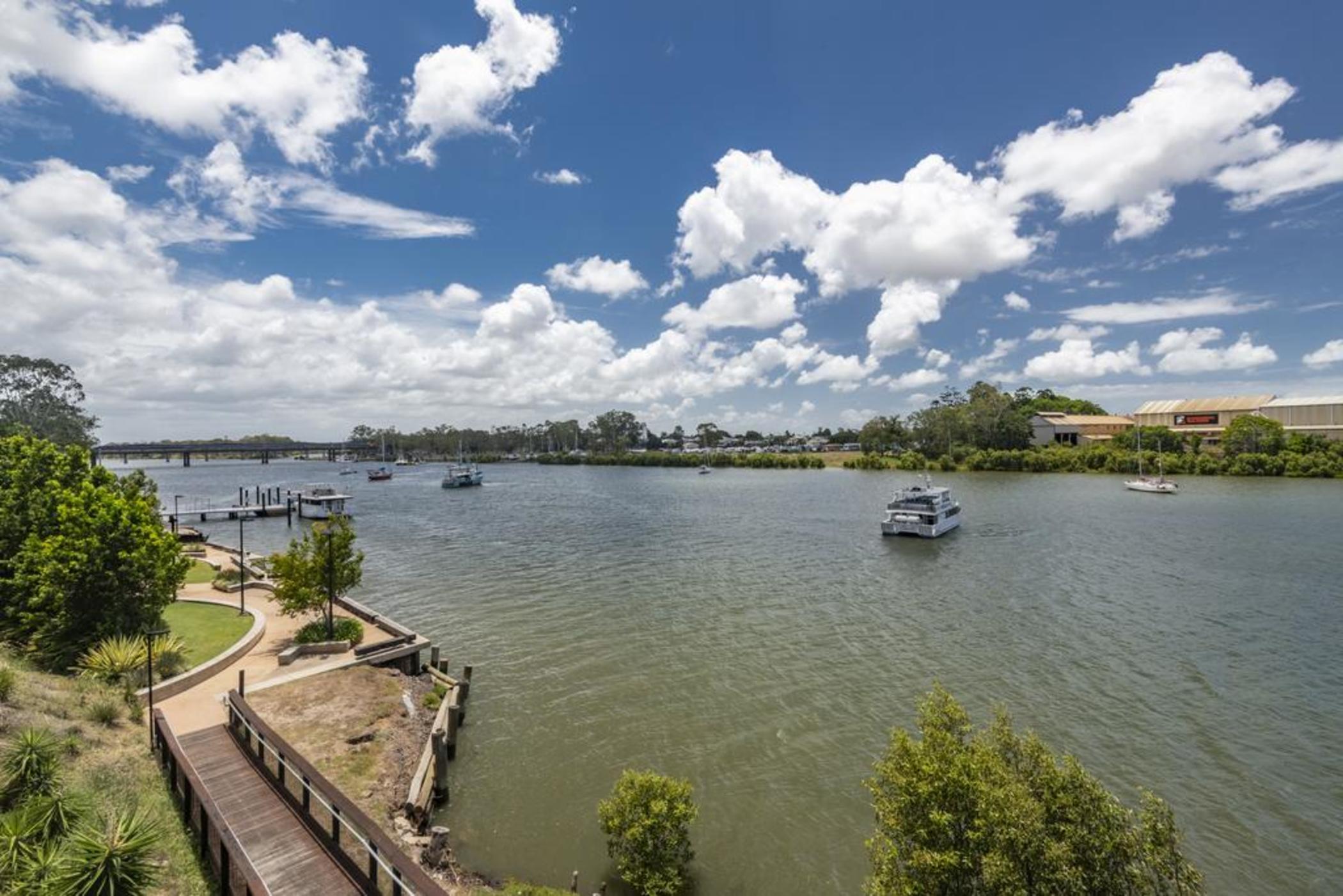 Burnett Riverside Hotel 班达伯格 外观 照片